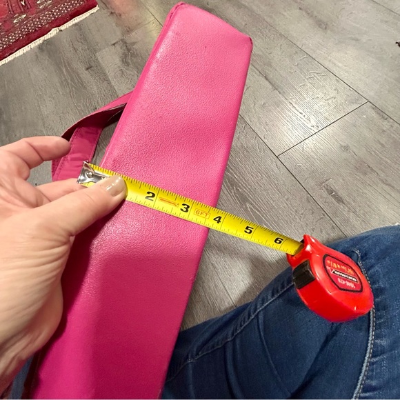 LUG PINK RASPBERRY LARGE CABLE CAR SHOULDER BAG - Picture 9 of 11